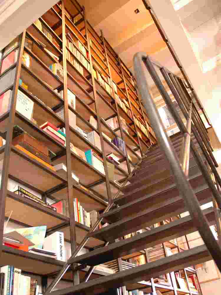 boekenkast + trap